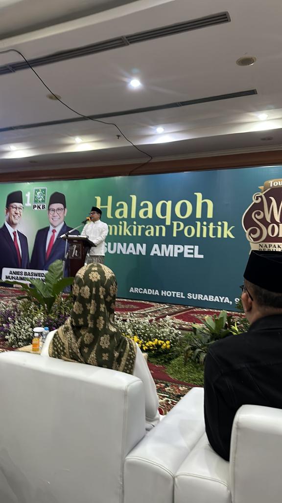 dm_sajo's tweet photo. Semangat Dakwah kemaslahatan Sunan Wali Songo harus Terus diteladani

#SpiritJuangWalisongo
#GusIminJagaTradisi

Gus Imin Pemimpin Visioner, Komunikatif, Berwawasan Luas, dan Amanah

@cakimiNOW
@DPP_PKB https://t.co/C9WA6GbWnc