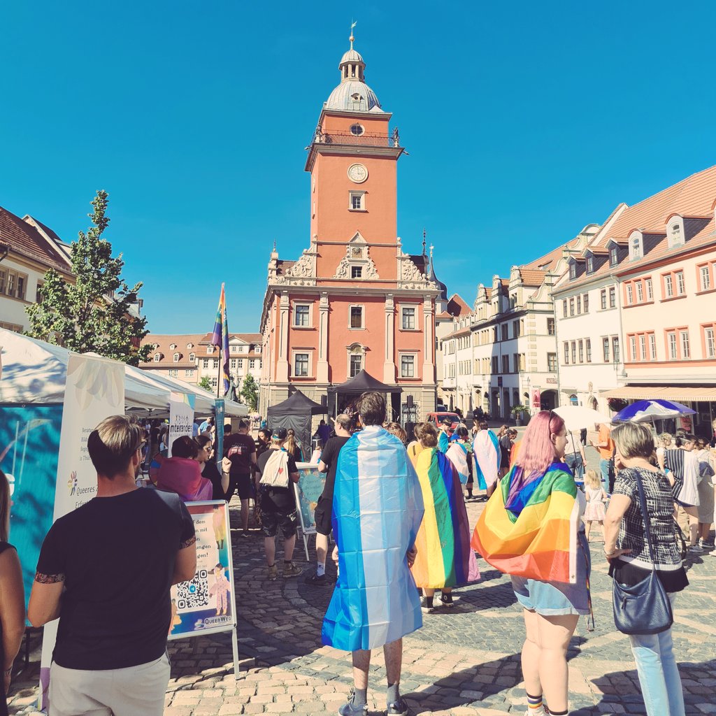 ChristianSchaft's tweet photo. Es war mal einer. Jetzt sind es sieben #CSD's in #Thüringen. Und vielleicht ja bald mehr. Danke an alle die das organisieren, möglich machen und gemeinsam für ein solidarisches, vielfältiges & gerechtes Leben streiten. Nächster CSD am 16.9. im Eisenach! @CSD_Thueringen #CSDGotha https://t.co/BwjuLfjWR2