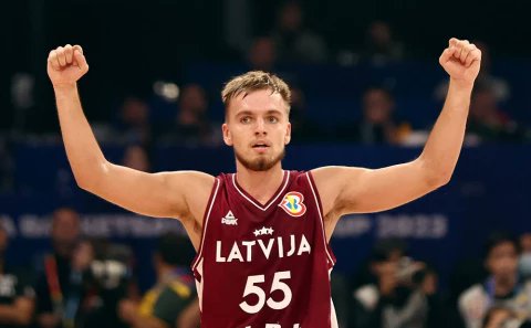 Pēc šī #FIBAWorldCup2023 es piedāvāju iesniegt priekšlikumu Maskavas ielu pārsaukt par Luka Banki ielu un Saharova ielu par Žagara ielu
Latvija, uzvara‼️
#Basketbols