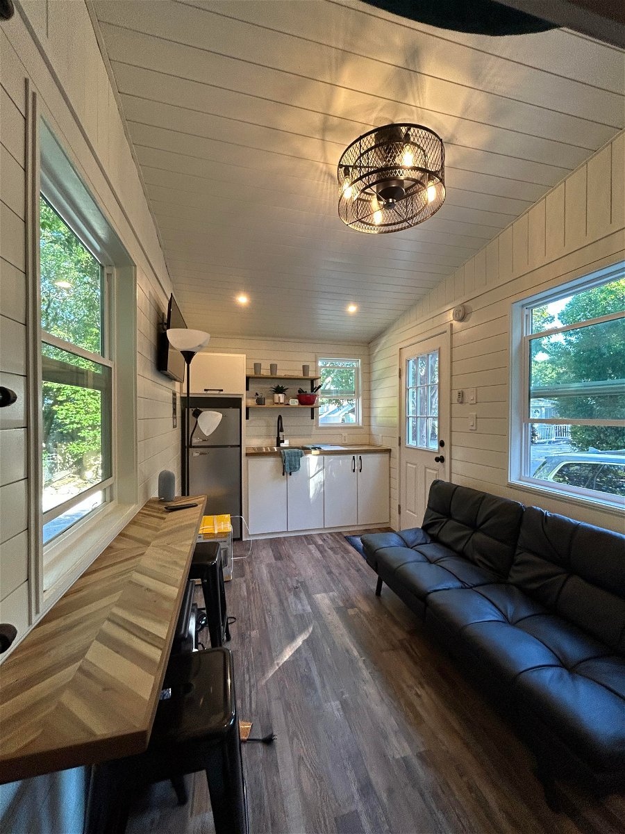 Tiny House Listings tweet media