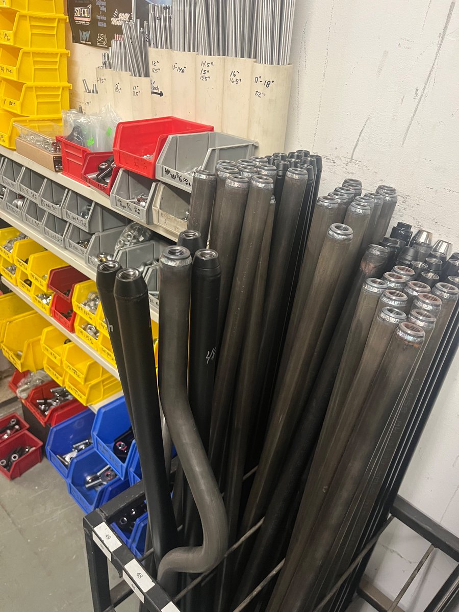 IndyRaceParts's tweet photo. Betsy said we got a shipment of Aluminum radius rods in.

18in to 25in - polished or black.

We also stock black steel in 22.5in, 23in &amp; 23.5in.

Need a drag link instead? We have those too- straight or curve. https://t.co/rl2SnH0AMb
