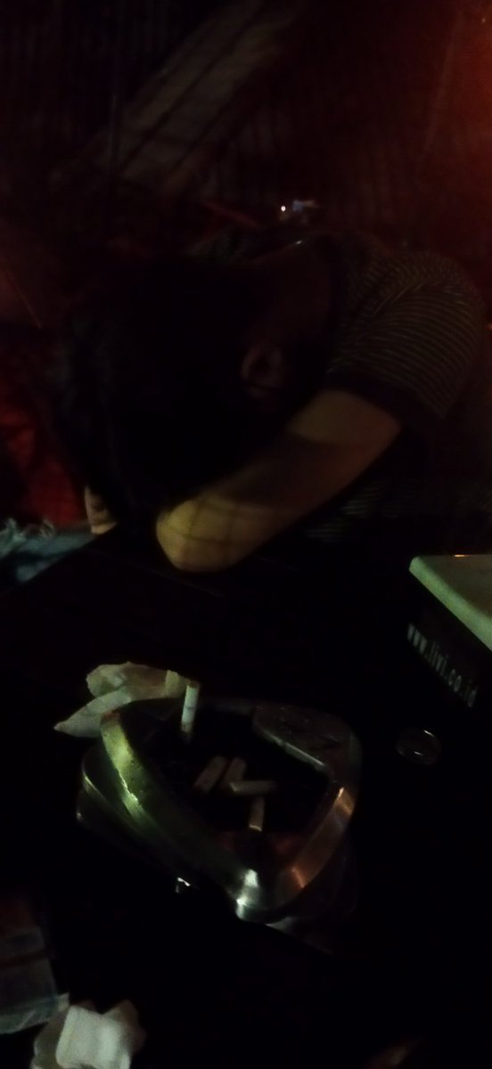 citatomax's tweet image. Ada yg tumbang @Anaksettann @DrunkNotDrugs @alrightjes @nschvein