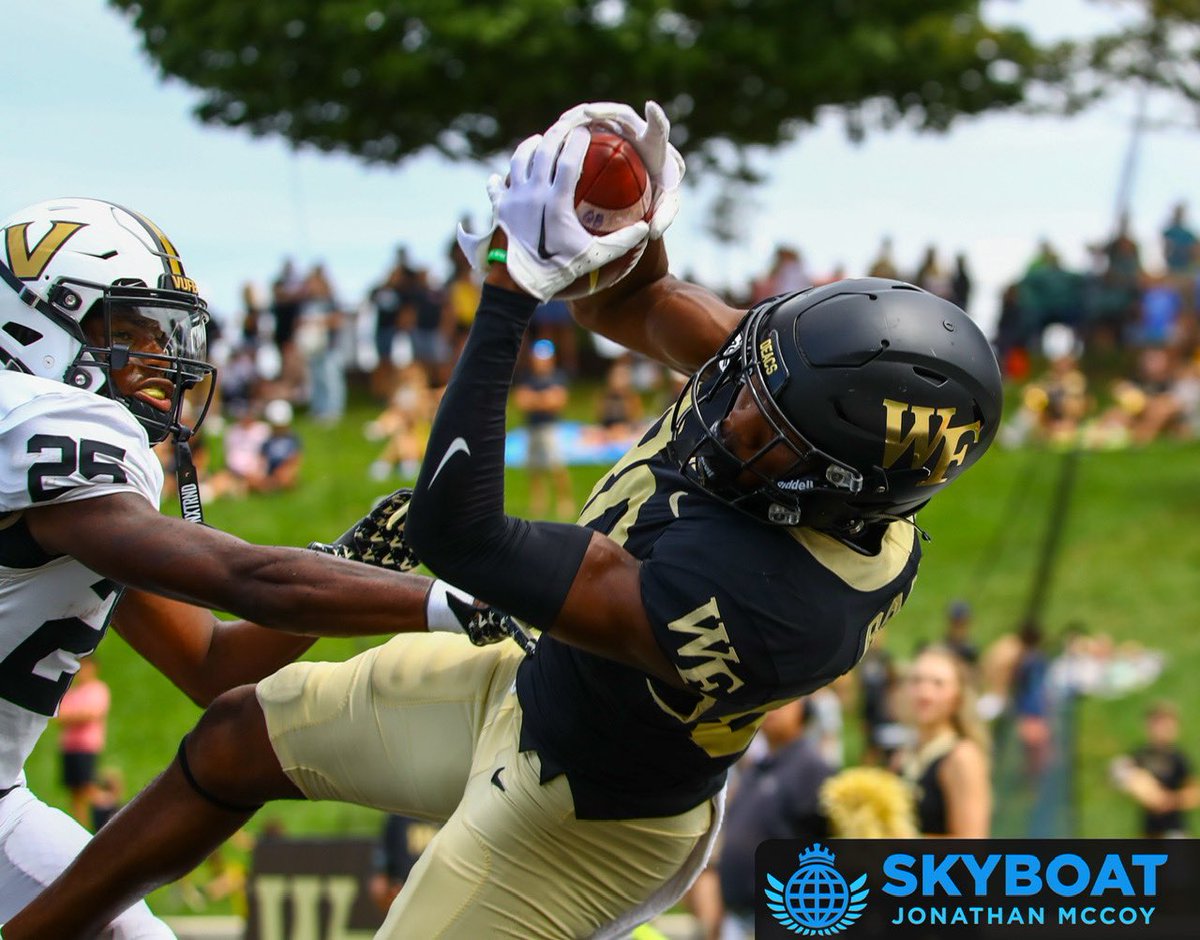 TheSkyBoat's tweet photo. Wake Forest leads Vandy by two touchdowns with under 10 to play in the 4th. 

Update
🏟️ : Winston-Salem, NC
📸: @JonMcCoyPhoto 

#ACC | #SEC https://t.co/9xpt1l5G2j