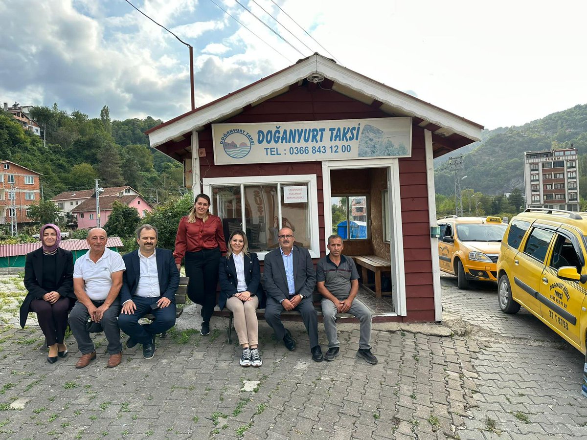 İlçemize ziyarette bulunan Milletvekillerimiz Sayın Serap Ekmekçi,  Sayın Halil Uluay ve AK Parti İl Kadın Kolları Başkanı  Sayın Gülsüme Köylü'ye  İlçemiz adına Teşekkür ederim