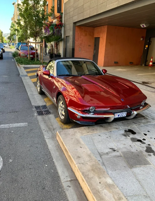 sadecearabalar's tweet photo. Mitsuoka rock star

#araba #car #togg #otomobil https://t.co/THlKSaKUR2