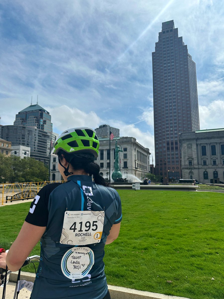 Spent a beautiful morning riding 25 mi for @bikeVeloSano 💪🏼 I rode in memory of my Aunt Linda ♥️ 

Such a blast to represent the @CCF_IMCHIEFS IMRP alongside the #grandrounders! Can’t wait to level up to 50 mi next year & raise even more money for cancer research!