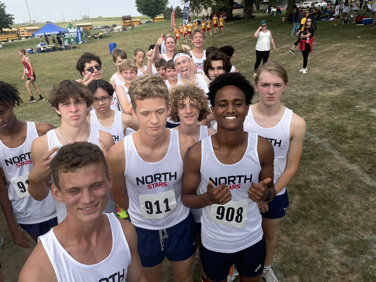 SCNorthXC's tweet image. Stars win!! Varsity boys prevail at Tim Thomas Classic ( Holstein) ! @Natnaelkifle19(15:15) @HannaJoJ4556 (20:16) both get 2nd solo win of the year! Let’s go!!