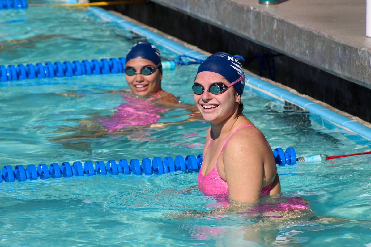Adriana__1212's tweet photo. Year ✌️looking so bright the coaches needed shades 😎! So happy to be outdoors at our second home today at Idlewild pool!
#HomeAwayFromHome #PackCommunity #IdlewildPool #BattleBorn https://t.co/Byi0qnqou9