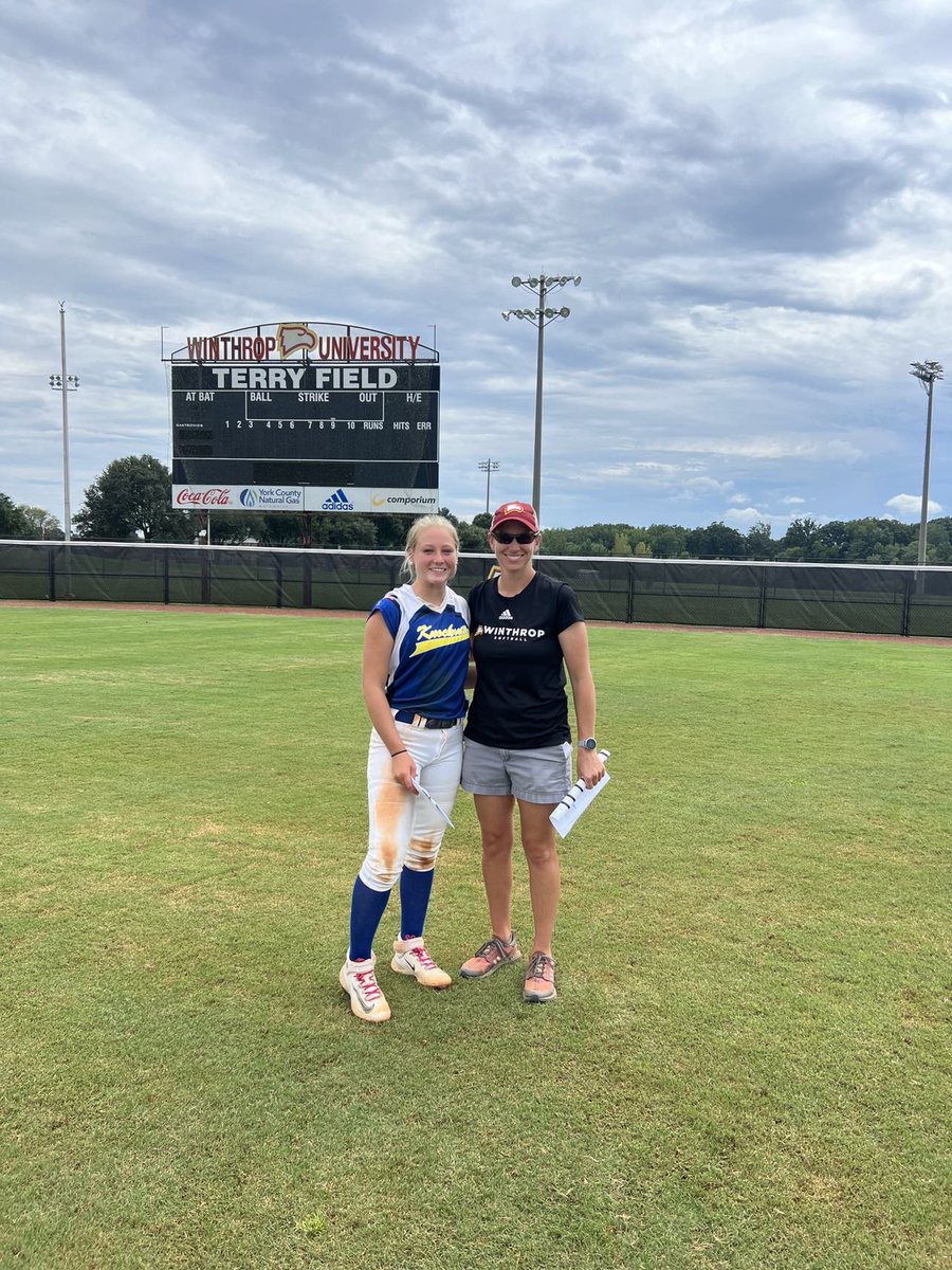 AddisonLaney9's tweet photo. First camp with @Winthropsoftbal ! Thank you Coach Fuller @CoachFuller7 , and Coach Mo @CoachMoWyatt from @LMC_Softball  for having me out there today! Can’t wait to get back on campus! @Knockouts_Cole @KnockoutsFastp1 https://t.co/APA7Dc63eL