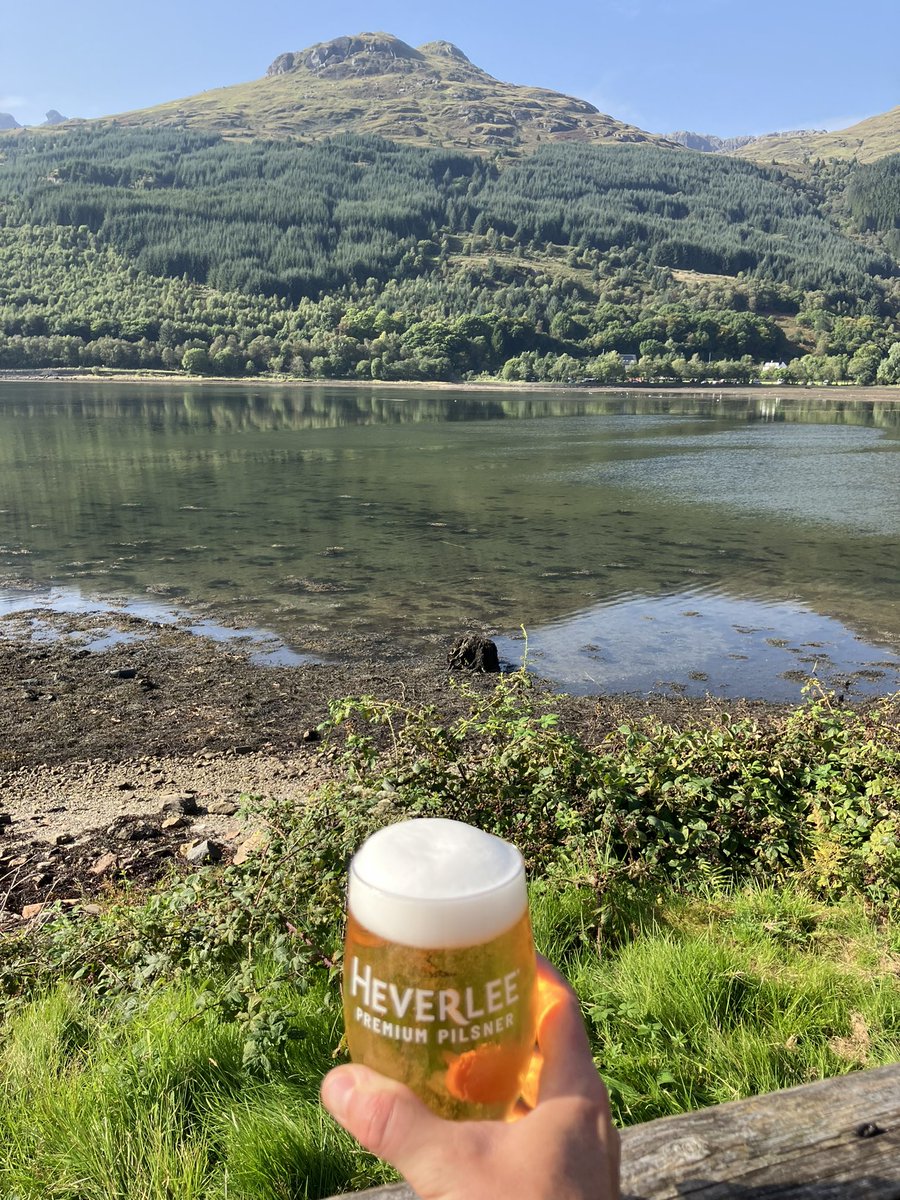 Ben Arthur (the Cobbler) in the searing heat…followed by a very refreshing pint! #benarthur #thecobbler #arrocharalps #arrochar #benarthursbothy