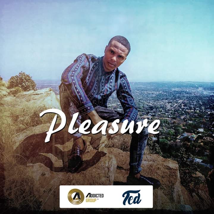 Tedtebogo's tweet photo. A special thanks to my team at @RecordingsZA for pushing me beyond my conventional beliefs. Today, Under Water by yours truly (Ted) is setting the tone for show #833 on the (1st hour) mix on the Deeper Shades of House mixed &amp; presented by @LarsLB https://t.co/G2NWrvEV6g https://t.co/jvkEnUFgXn