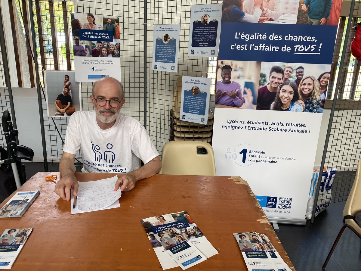 PierrePaufique's tweet photo. Belle journée mais très chaude à la Salle Renaissance de @MonsEnBaroeul. Plusieurs visiteurs et de bons échanges avec les autres associations. Merci aux services de la Ville pour leur accueil !
@AssociationESA #associations https://t.co/2CtLMxDfj9