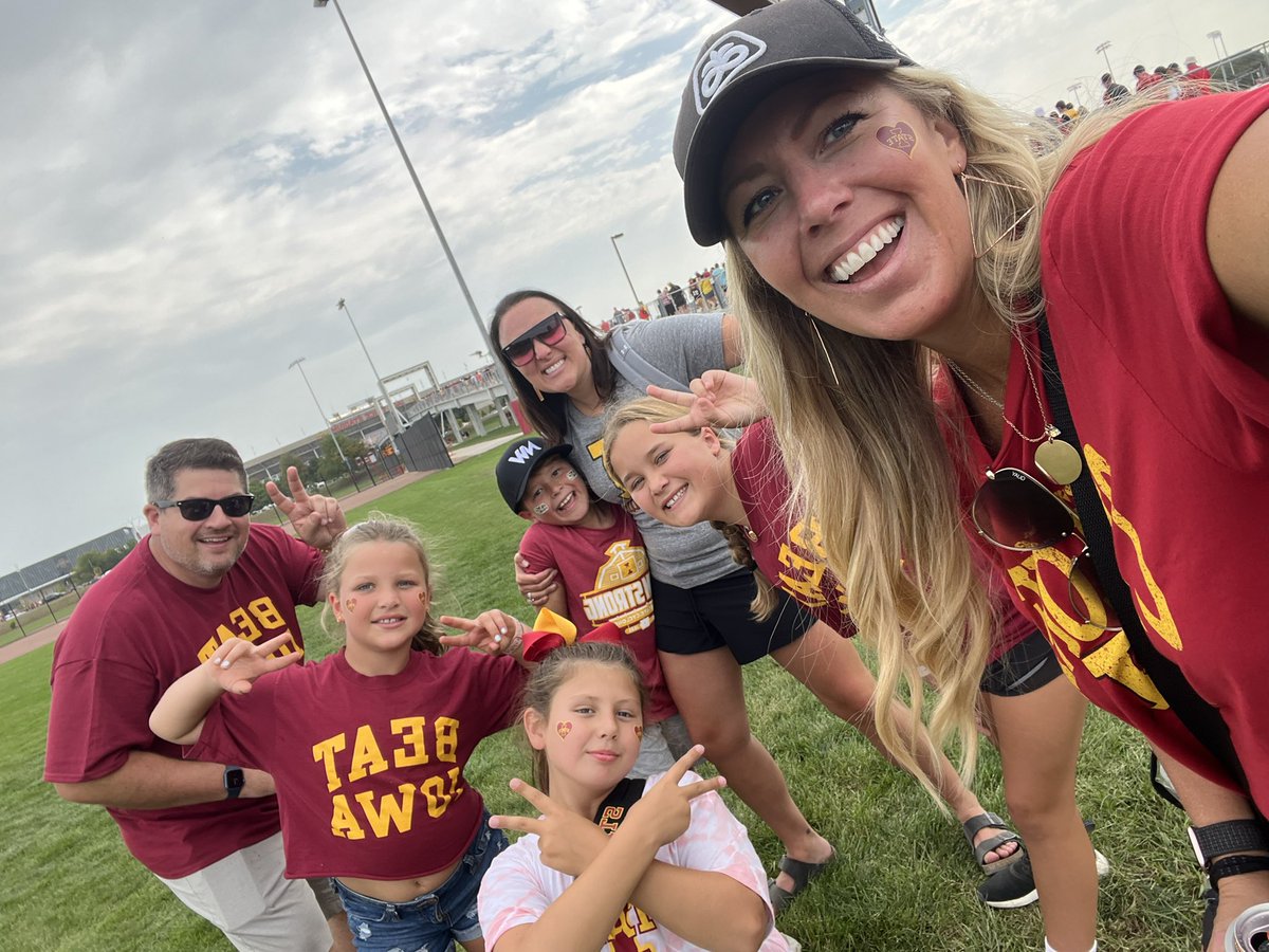 julescli's tweet photo. #scheelsswag #cyclONEnation #isu #cyseat #cyclones #football #gameday https://t.co/FJknkiWfPa