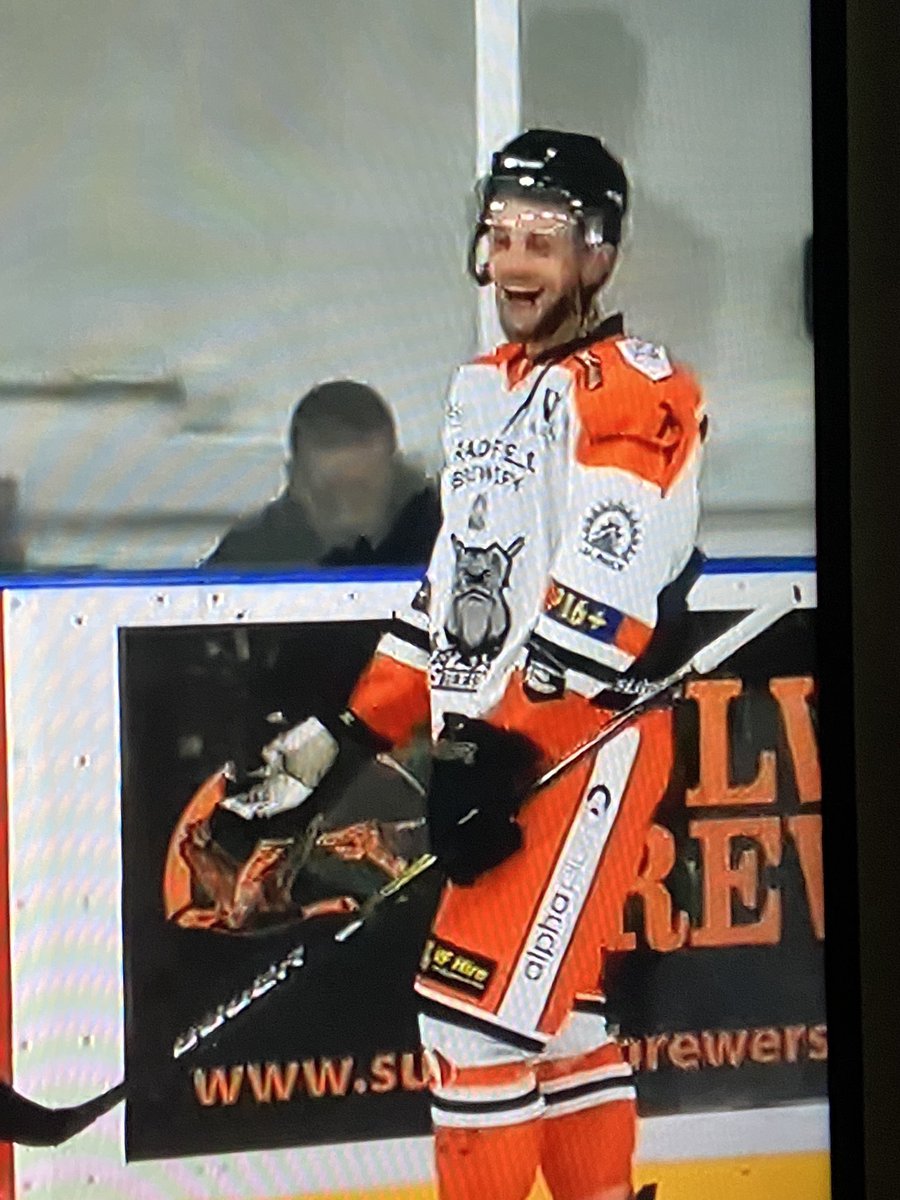 The beauty of watching the solway game on YouTube is that you get to see one of your favourite’s <a href="/cam_brownley/">Cam brownley•</a>  😁 looking good cam 👍🏼