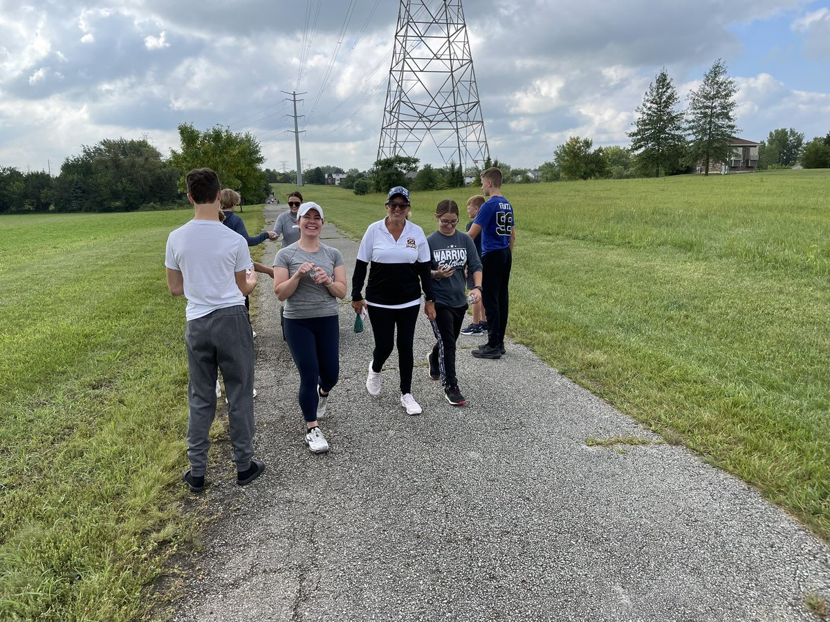 RickyInnocenti's tweet photo. Our inaugural @fsd157c Tiger Trot 5K was a huge success!  It was great to see all of our @Chelsea_Tigers and their families participate this morning.  A special shout out to our @HCMSTigers157c students for helping me pass out water to the participants.  #WeAreChelsea #LevelUp https://t.co/5Av5Eb3sAc