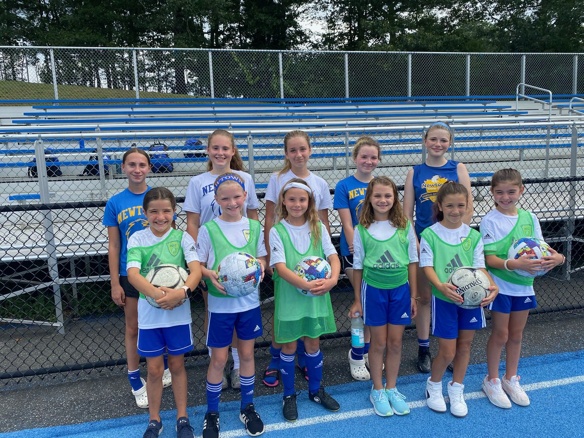 Newtown Girls Soccer tweet media