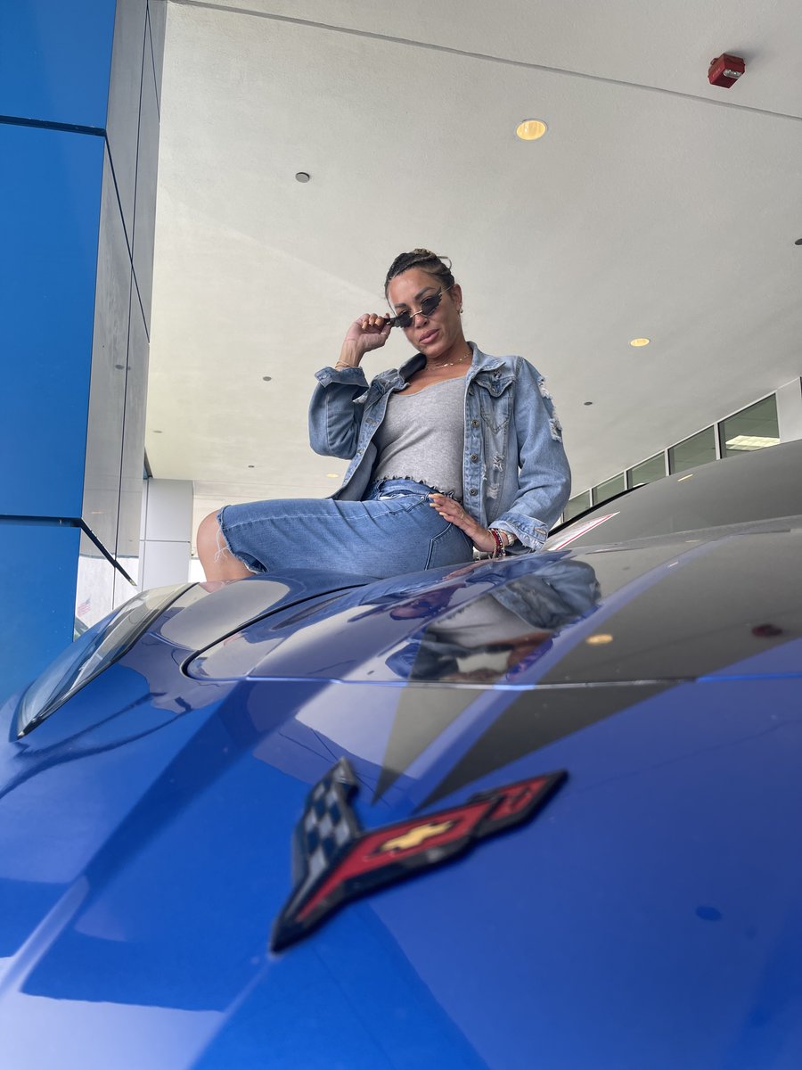 elzol1067fm's tweet photo. Cuando tu y tu nuevo auto se encuentran β€οΈ π π https://t.co/mBUj2MNP9A
@miamilakesauto #MiamiLakesAutomall #siempreGanasMiami https://t.co/U8LXYCSn4c