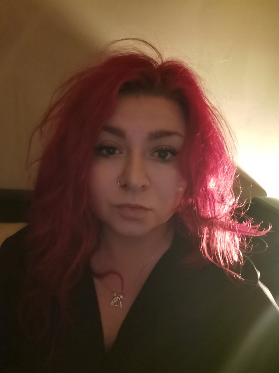t.me/redhorrorstory
Лав, пис и хоррор
