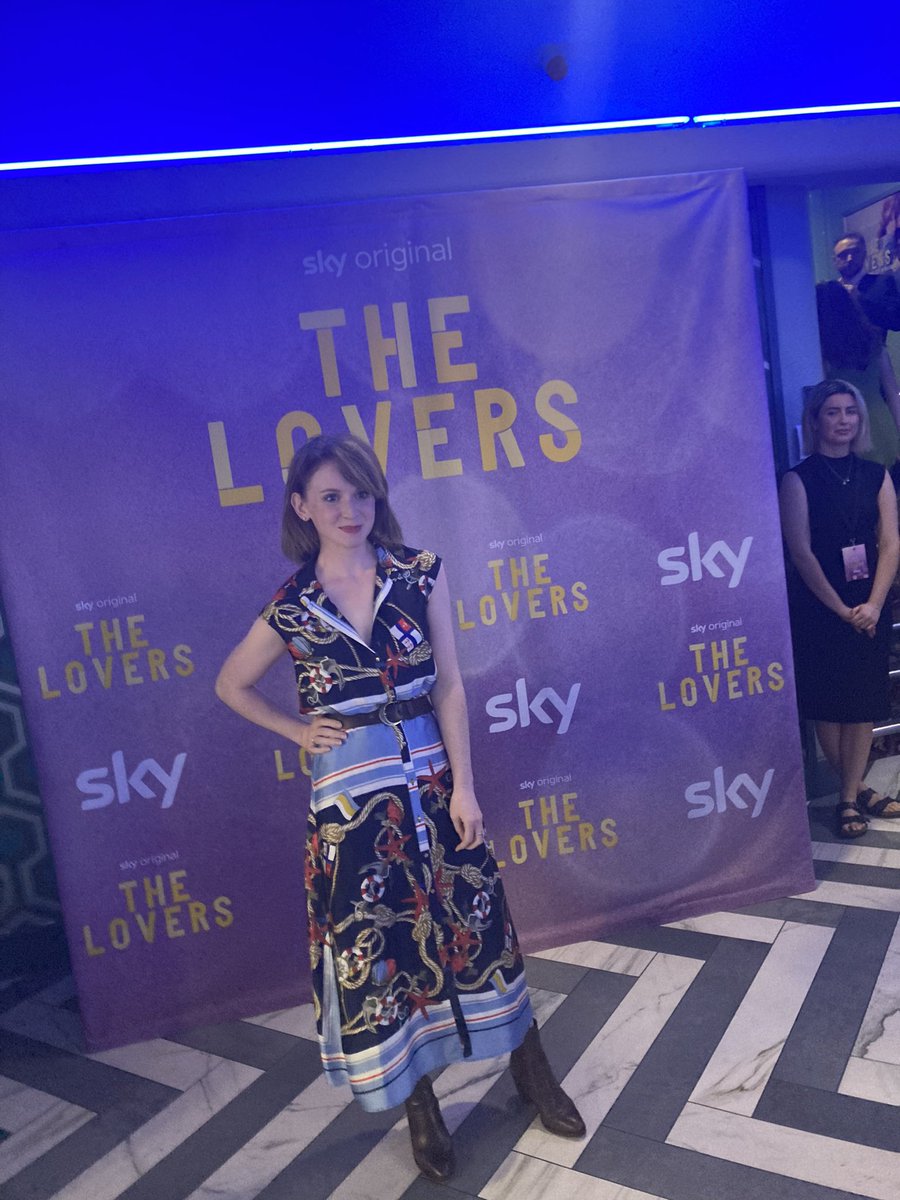 SiobhanNiChi's tweet image. Check me out giving some ‘purple’ carpet energy at a special premiere screening of @skytv’s new Rom-Com #TheLovers My wonderful friend Jenn Murray stars in it…She is HILARIOUS, as is the show itself. Created by #DavidIreland &amp;amp; set in Belfast. Watch it!!!!