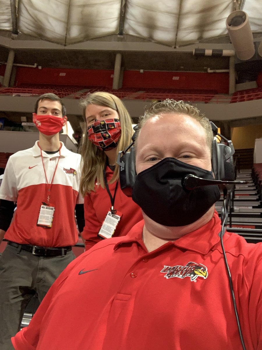 Today is the end of an era for Redbird Athletics. Comms assistant Scott Beaton is working his final event with ISU.

We wish him the best of luck at Eastern Michigan! <a href="/GregSteinerEMU/">Greg Steiner</a> got himself a great one!