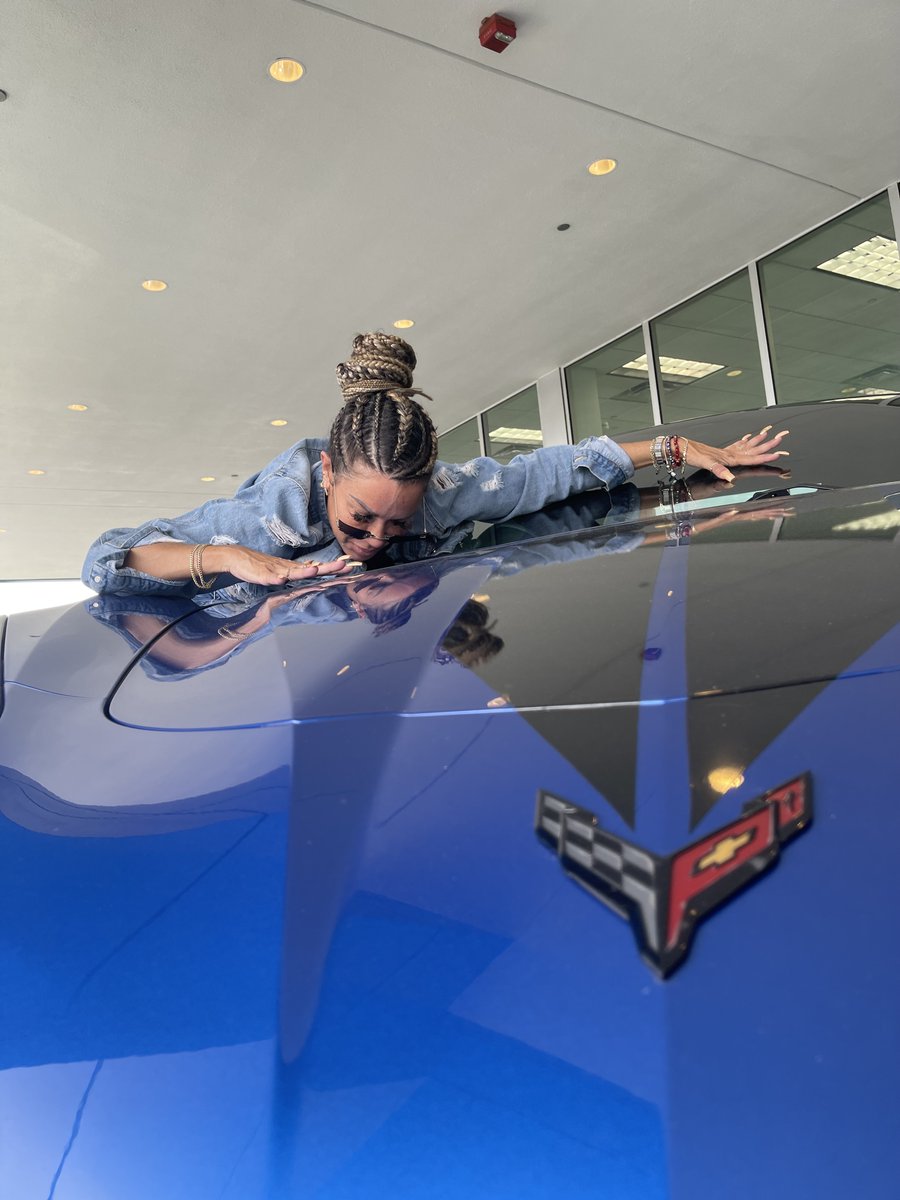 elzol1067fm's tweet photo. Cuando tu y tu nuevo auto se encuentran β€οΈ π π https://t.co/mBUj2MNP9A
@miamilakesauto #MiamiLakesAutomall #siempreGanasMiami https://t.co/U8LXYCSn4c