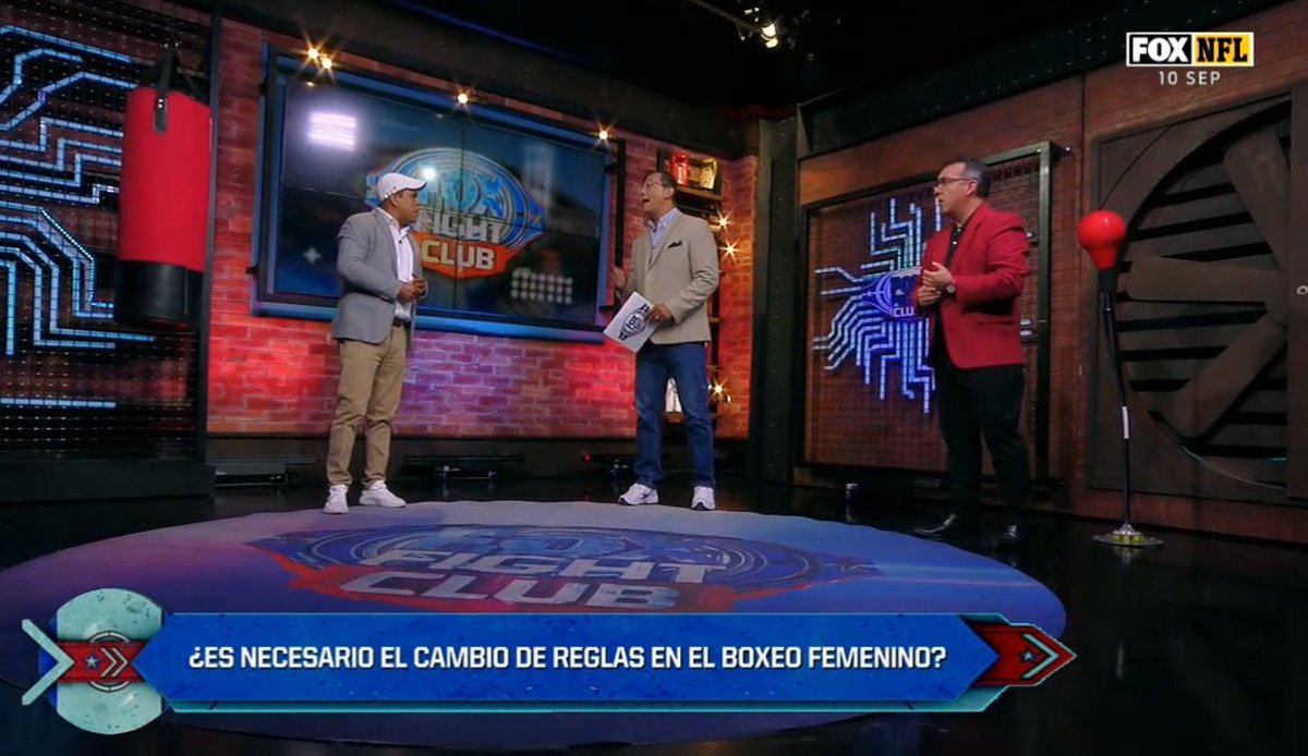 anibalsosa404's tweet photo. A pura elegancia los amigos del #FoxFightClub 🥊
#BoxeoXFox
@rgarciaochoa 
@FerBastien 
@alexcorrea11 https://t.co/kOmX679xAn