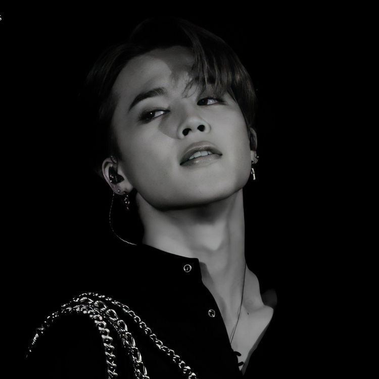 milfalphaa's tweet photo. #jikookau Even after their drastic break-up alpha J/M was still obsessing over his ex human J/K. He'd tarnish every date the human go. He'd break his dates' hands. He'd even go lengths to threaten them to never show up. He had warned the human, it was either him or no one. https://t.co/ZT5Penh0lh