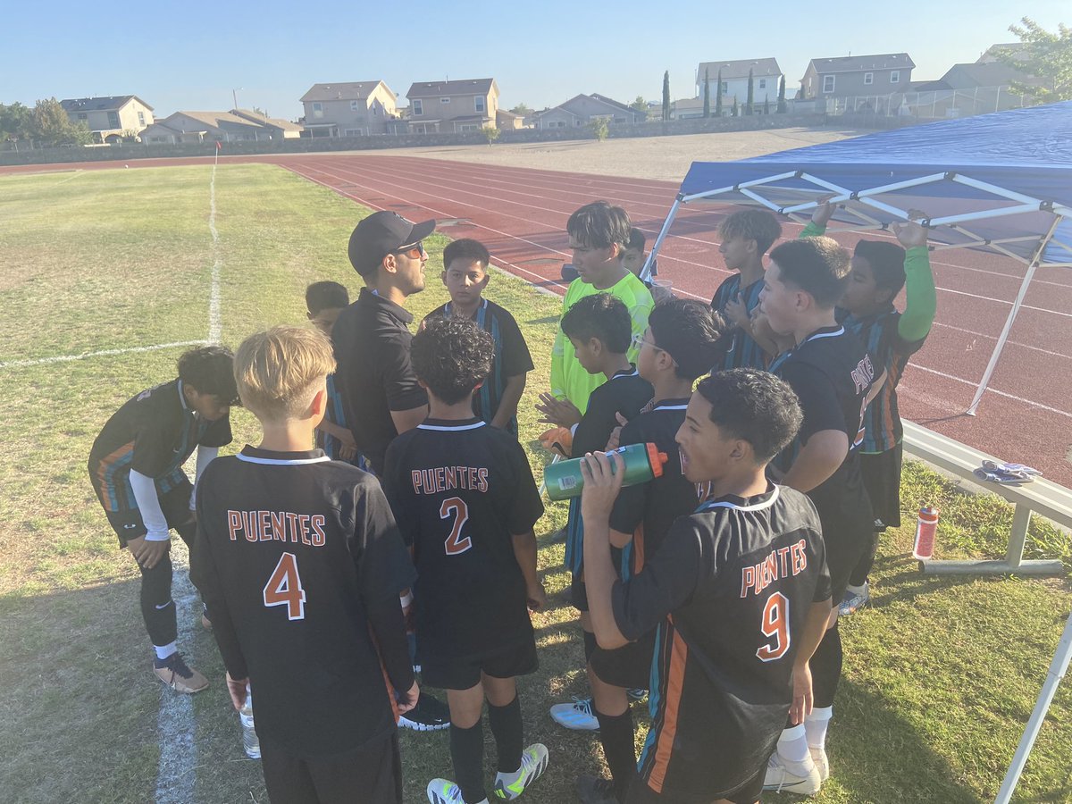 Amazing win for our Puentes 7th grade soccer team. We are a still undefeated, let’s keep it up boys and coach Diaz. Great goals from
Abner, Cesar, David, Matthew and Angel. ⚽️