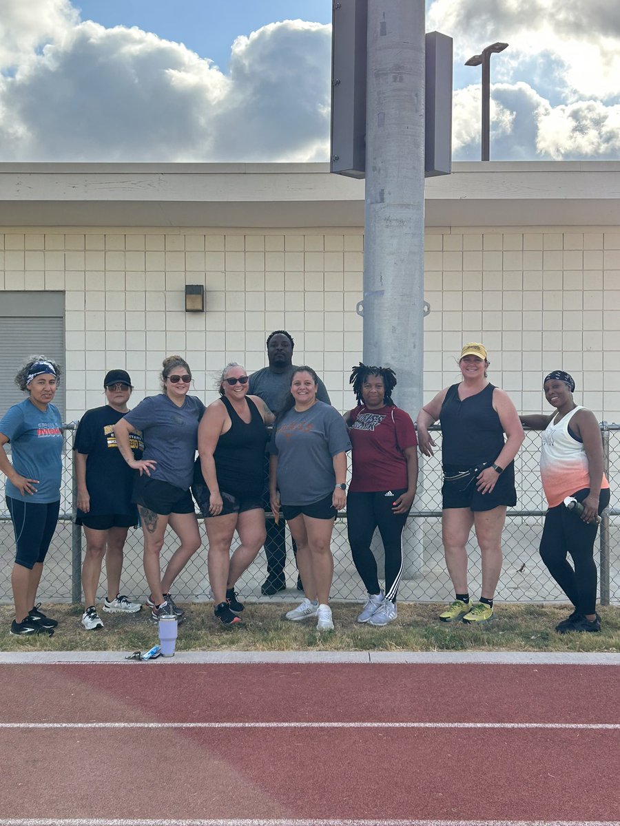 pcboysathletics's tweet photo. Ladies had a good time this morning at Moms Camp. Everyone can benefit from moving more so thank you for coming and getting active! #Together https://t.co/bzvJ9Uji3M
