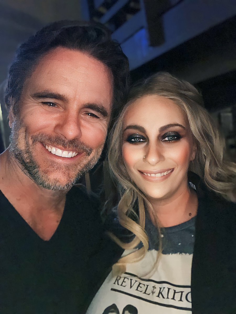 NYGiantsGirl821's tweet image. Happy Birthday to one of the kindest humans I have had the pleasure to meet. Here’s to another trip around the sun! 🥃 @CharlesEsten #HAPPYBIRTHDAY #dontwatcholdyeller #nashie #charlesesten