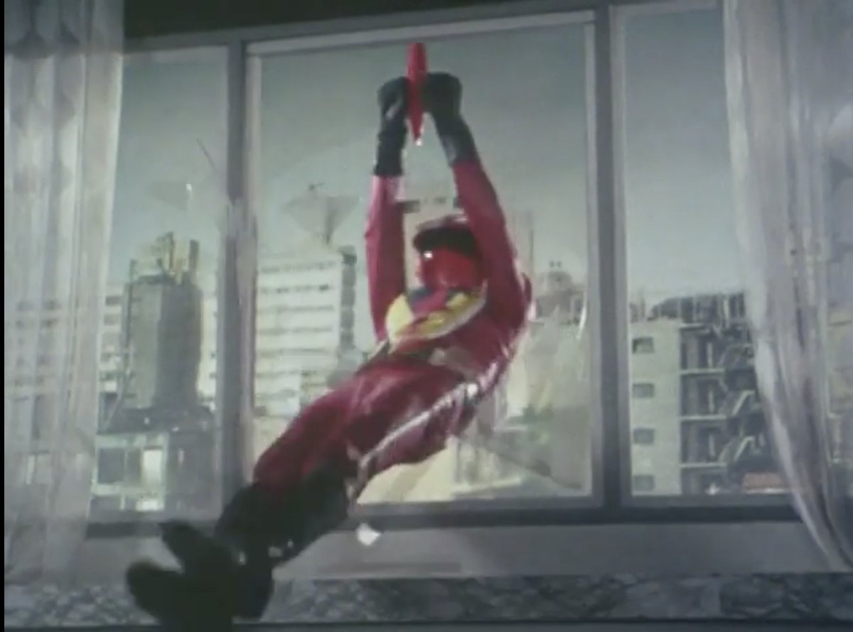 JapanHeroYT's tweet photo. I thought the view from this apartment looked familiar! Looks like the Criminal Syndicate Dakker and the Secret Society Egos use the same real estate agent!  🪟💥

#zubat #快傑ズバット #KaiketsuZubat #battlefeverj #supersentai #tokusatsu #henshin #バトルフィーバーJ https://t.co/SaqjulJmcZ