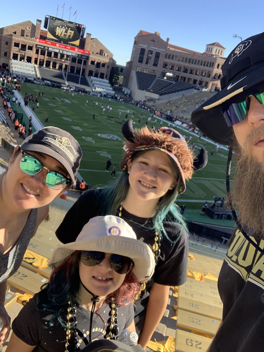 aggie_gabriel's tweet photo. We here!!! Let’s gooooo Buffs!  #ItsPersonal #RatherBeDeadThanRed #ShoulderToShoulder https://t.co/lSpuiaeSFW