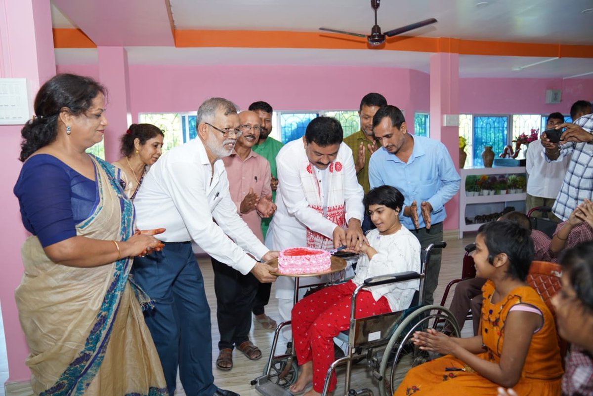 RanjeetkrDass's tweet photo. Today, on my Special Day✨ the Children of the Students Welfare Mission TAPOBAN in Pathsala made it more special with their endless love on my visit to Tapoban with my better half, which is truly priceless.

Tapoban, Est. with the tireless efforts of Mr. Kumud Kalita, recipient of the National Teacher Award '23 who gives ray of light to the Special Children of the Society.