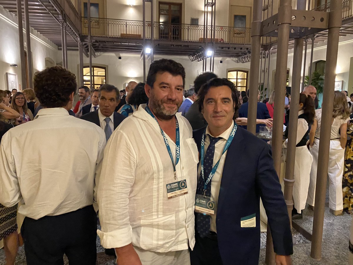 #75Aniversario #COAATCADIZ 
Rodeado de buenos profesionales y buena música #aparejadores #arquitecturaTecnica 
#Orquestacamaracadiz #Órbitarock