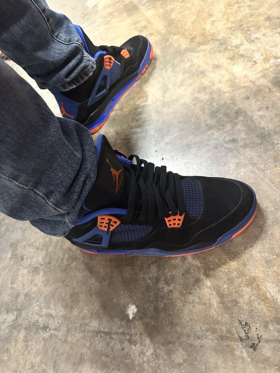 Seaux5eaux4's tweet photo. Brought out some old heat for the #RedCement release today. #Cav4s #WDYWT #Snkrsliveheatingup #Nike #Kicks4Life #K4L @Jumpman23 @Nike https://t.co/8VDezPM2fl
