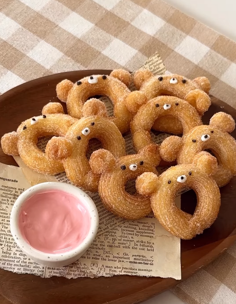 Bear churros by betweenspoonfuls 🤎🧸