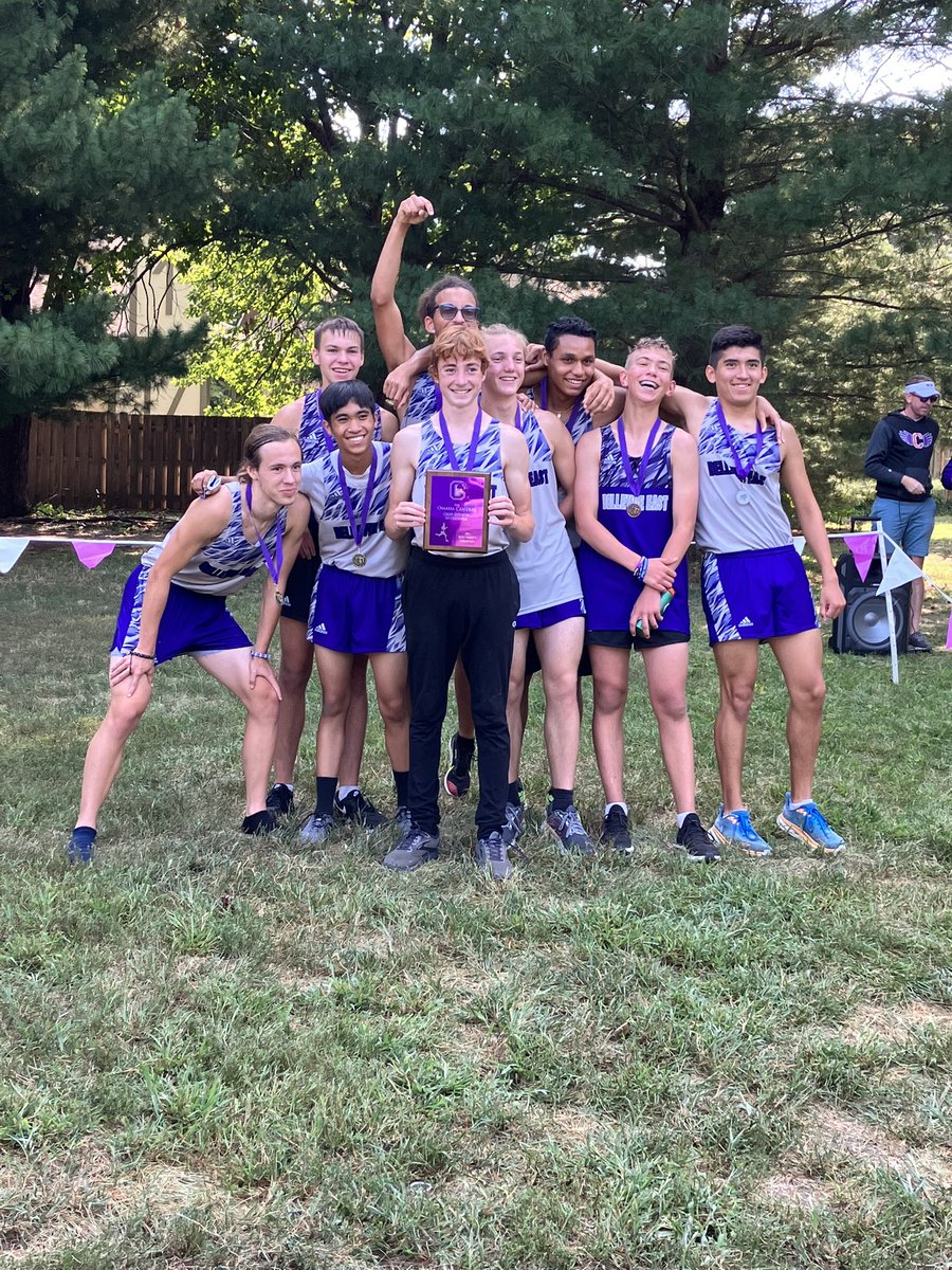 BellevueEastXC's tweet photo. A beautiful race day at Walnut Grove for the @OPSCHSBoysXC meet! All our girls medaled and our boy’s team took champion! Well done, now rest for Lincoln Pioneers Park next week! #werunthesestreets https://t.co/5bzqTOSKW7