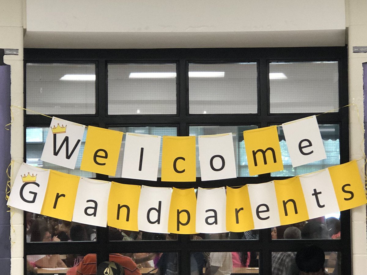 CST_HEH's tweet image. Grandparents’ Day at Hamilton E. Holmes was nothing short of Amazing! Thank you to our grandparents for always supporting us!
