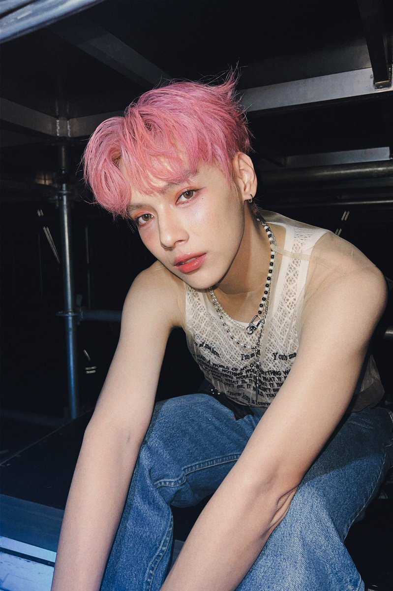 PentorJrp's tweet photo. We're back 💙🖤🩷✨

#LAZ1xGotchaPop
#GotchaPopConcert https://t.co/LThA5s7VQR