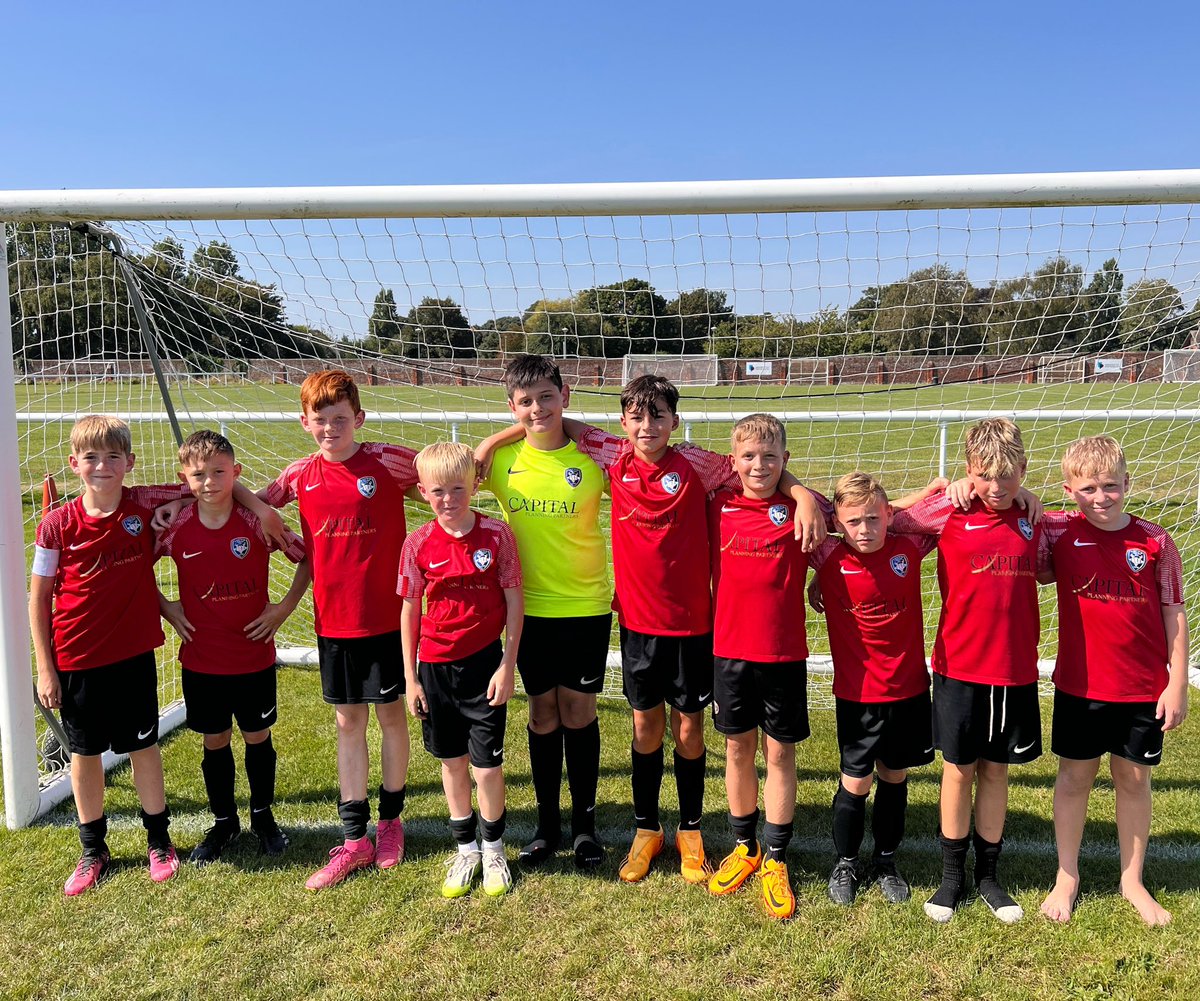 MrLukeKerr's tweet photo. First game of the season in the Mid Solent League, hot ๐ฅต sweaty ๐
tired ๐ and a fantastic result winning 5v0 ๐คฉ
#UTV ๐ #winners #football #midsolent โฝ๏ธ #coach https://t.co/nE2f7FWbdH