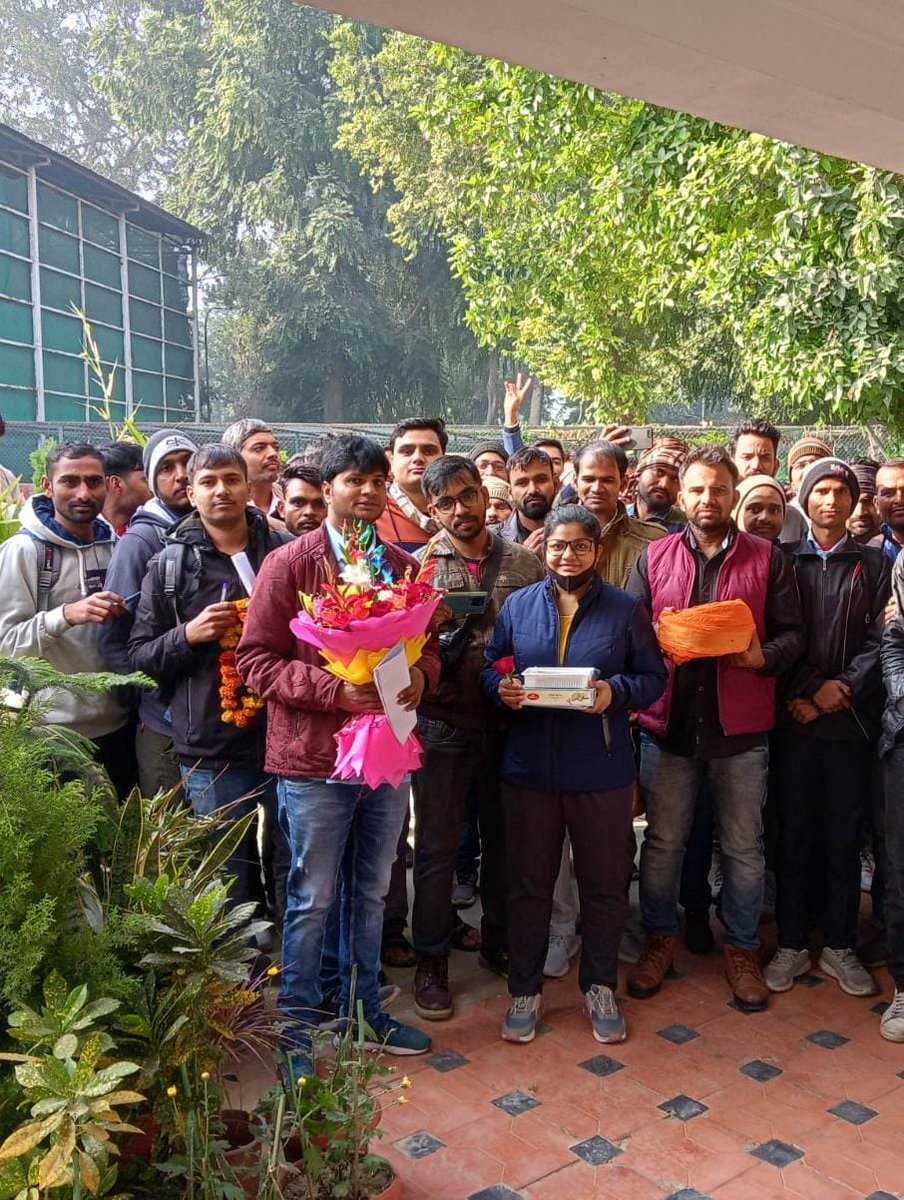 Chakres_Kumar's tweet photo. श्री @arjunrammeghwal जी रेलवे स्टैंडबाई CEN/03 JE,CMA एंव TECH. उम्मीदवारो के मसीहा आपसे निवेदन है अजमेर बोर्ड की तर्ज पर सभी बोर्ड की स्टैडबाई को CLEAR करवाओं बहुत समय हो गया है, मालिक वेदना को समझ कर राहत प्रदान करें|
@AshwiniVaishnaw @RailMinIndia @DrSatishPoonia @KumariDiya https://t.co/4Iot1emk0M