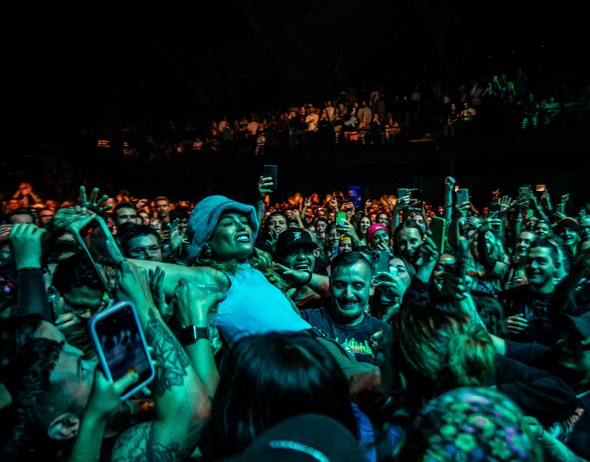 saltshedchicago's tweet photo. What an absolute powerhouse. @TASHSULTANAA  turned the Salt Shed into their playground last night, dazzling us every single moment.

📸: @stevesymphoto and John Bender. https://t.co/Oaoro7Lk4D