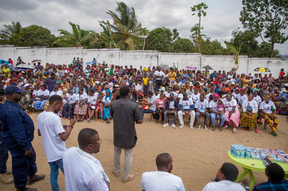 BussaGael's tweet photo. Ce samedi 09/09/2023, nous avons lancé la 2eme phase de la 4ème édition de notre programme de distribution des fournitures scolaires dans la Commune de Ngaliema, plus précisément à Buadi et Masisi. Grâce à cette initiative, 3100 mamans ont pu bénéficier des kits scolaires. 1/2 https://t.co/zCDCYptZHT