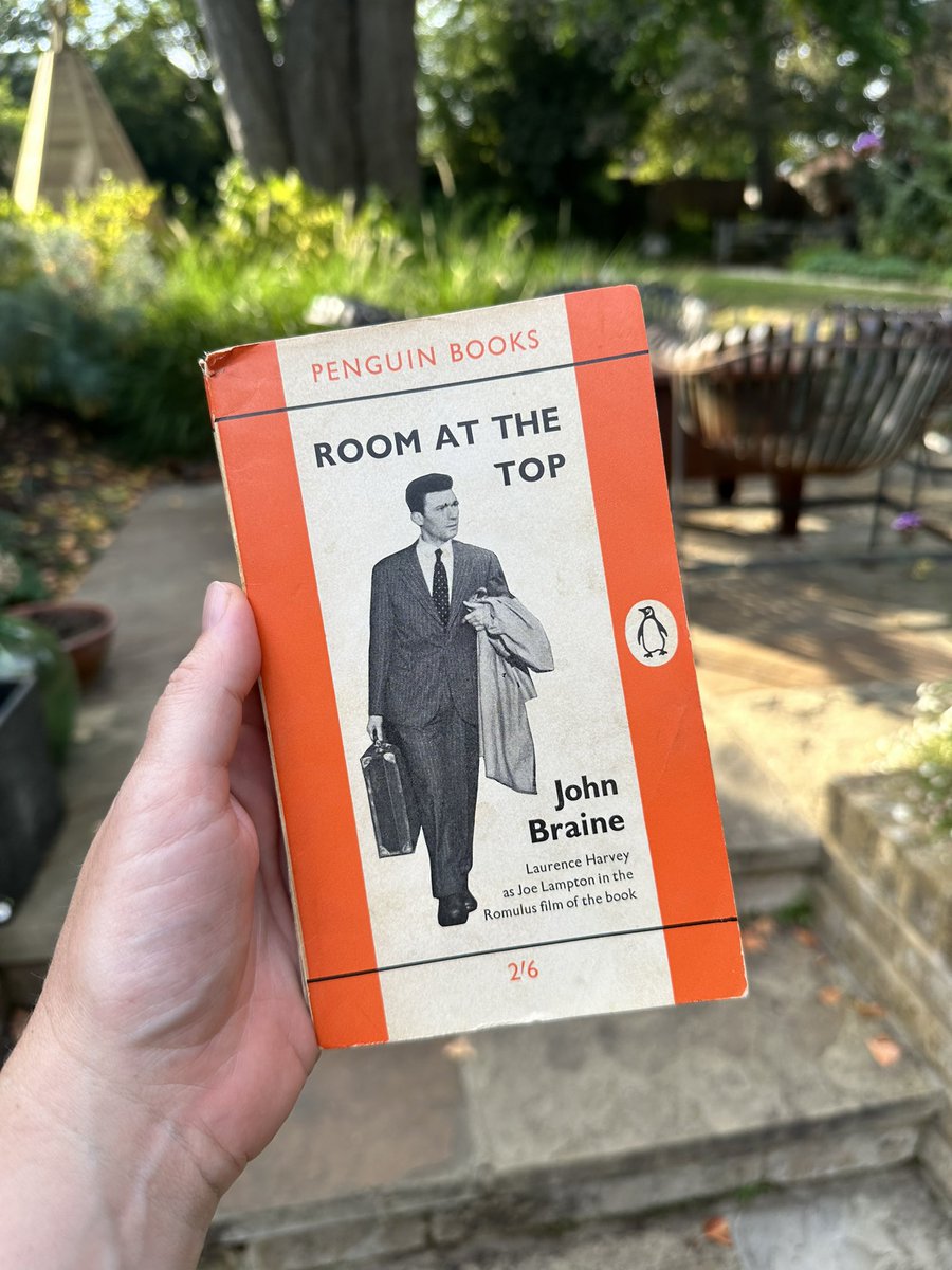 manderleypress's tweet photo. Bookish serendipity! I haven’t read this before but the wonderful @lindasgrant mentions it in her intro to our new edition of China Court - I could not believe my luck to see it in @oxfambooksreigate today and snatched it up. #summereading #johnbraine #roomatthetop #rumergodden https://t.co/bPZ9ktOT64