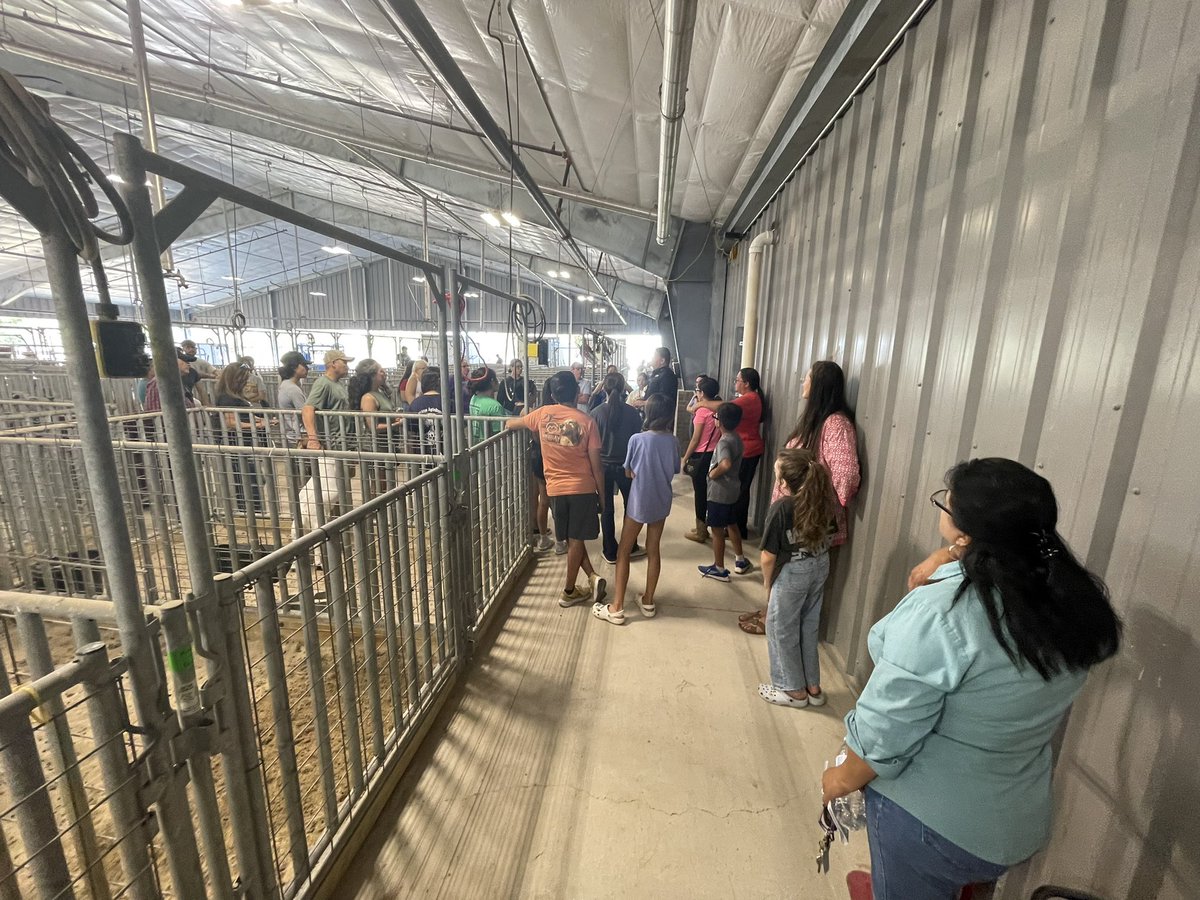 Thank you to all students and parents who attended this morning’s Agriculture Learning Center training! Wishing everyone a great year!