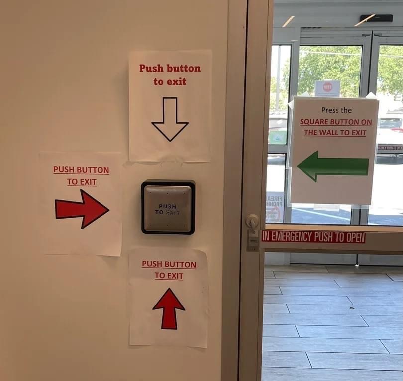 SignsRedmond's tweet image. It’s impossible to have too many signs. 😂😂😂

#signshoplife #weekendfunnies #signseverywhere #weekendvibes #signaramaredmond #signshop