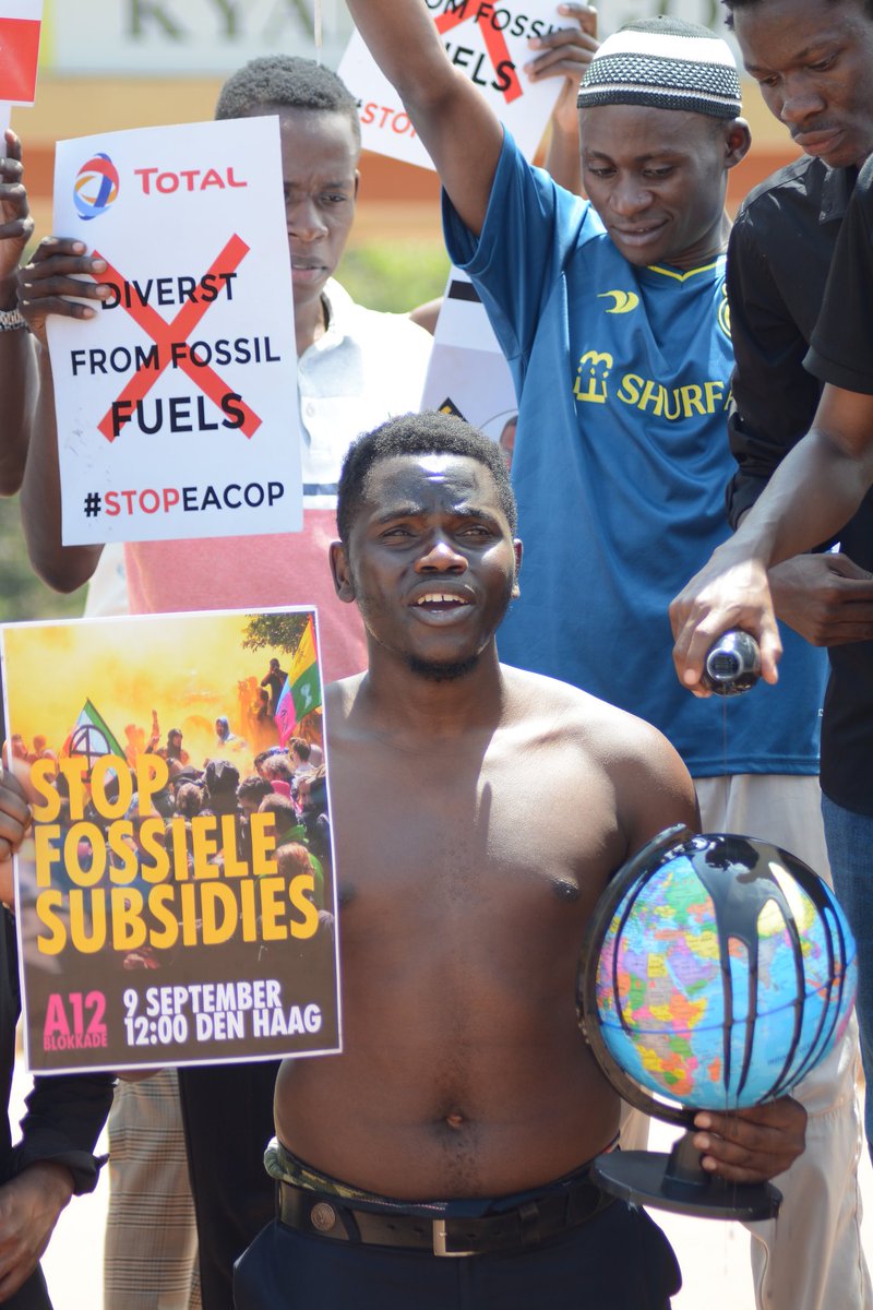 AziizBweete's tweet image. Today 9th September as our fellow climate rebels from the XR are fighting fossil subsidies at the A12 ,we as we @JusticeUg256 have carried out a solidarity action in line with the advocacy to stop fossil fuels #STOPFOSSILSUBSIDIES #STOPEACOP #STOPFOSSILFUELS #STOPCLIMATECRISIS