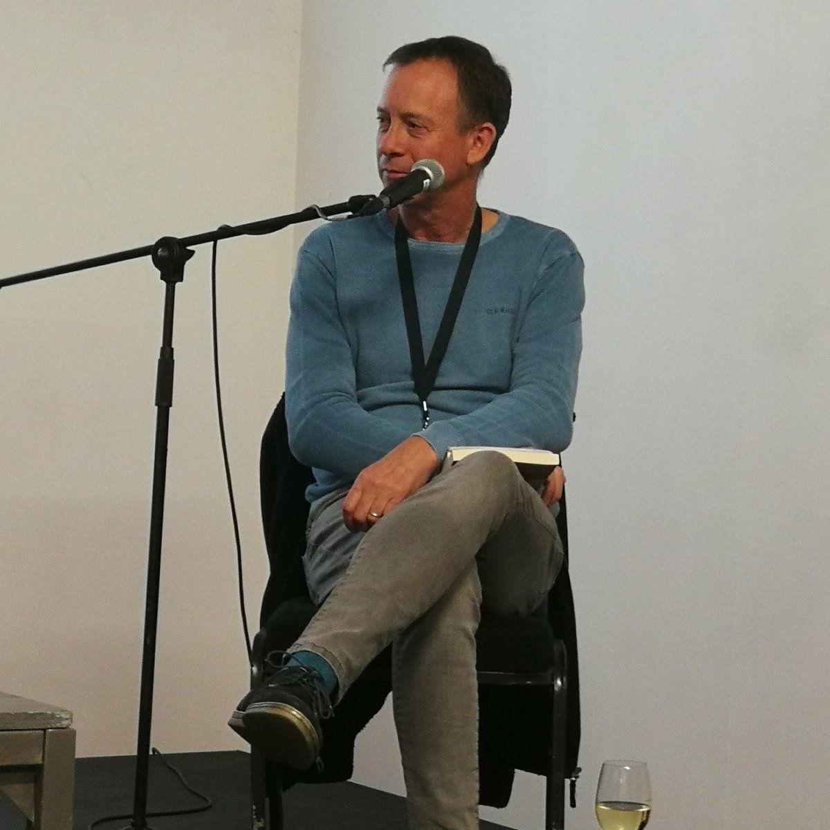 KarinaMSzczurek's tweet photo. ACT OF WAR @OpenBookFest!
Andrew Brown, Craig Higginson and Farai Mudzingwa speak to Ziyanda Stuurman about the impact on the people who have to fight.
#OBF2023 https://t.co/vbb6ZkWwbx