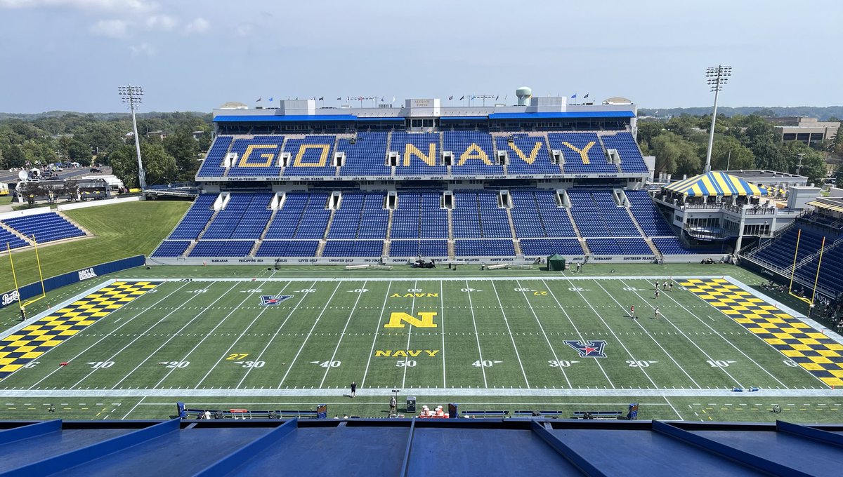 ProducerJohnnyG's tweet photo. Hello there, ⁦@NavyFB⁩! #CheckerBoardEndzone https://t.co/XSm49WS5ix