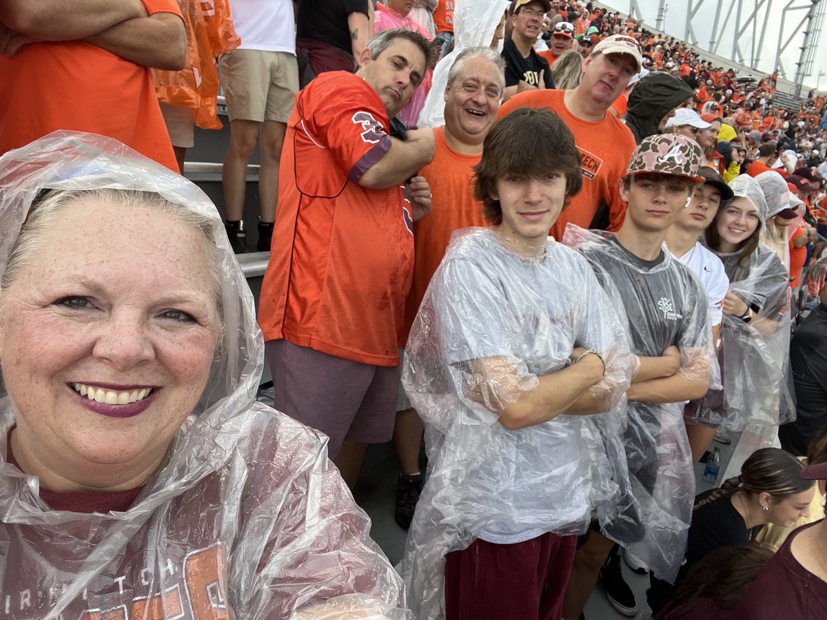 MaryLyonsvt's tweet photo. #hokies https://t.co/s2MwSKyRx8